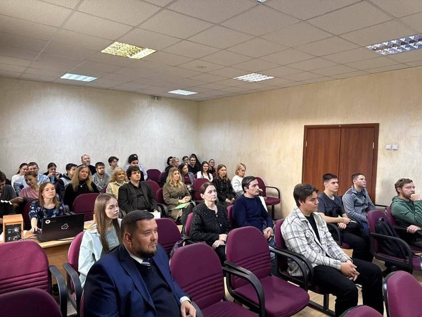 Панельная дискуссия «Жизнь как творчество»