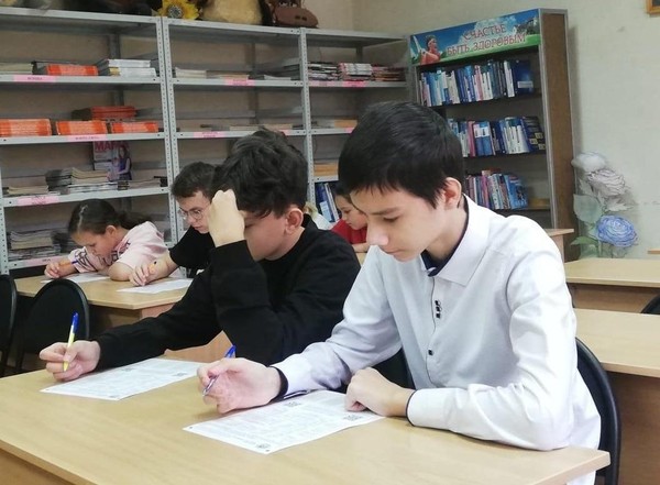 Занятие Клуба любителей русского языка «Проблема отцов и детей в русской литературе»