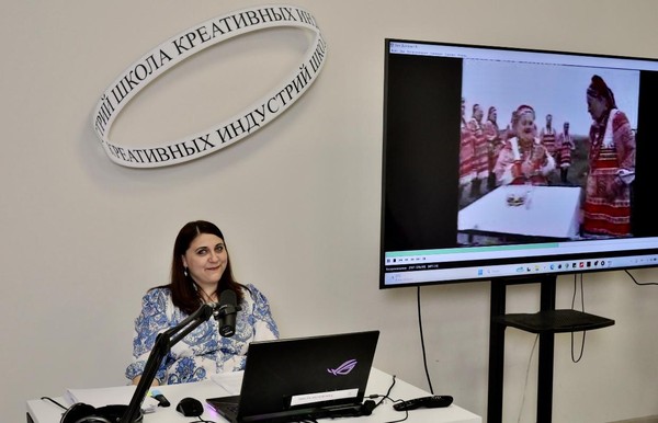 Лекция «Фольклор в интерпретациях современной российской эстрады»