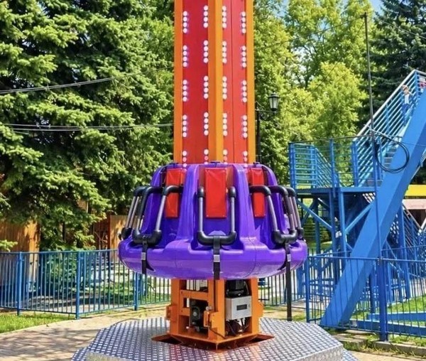 Новый аттракцион «Башня падения»