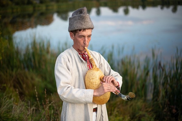 Выставка «Узоры единства»