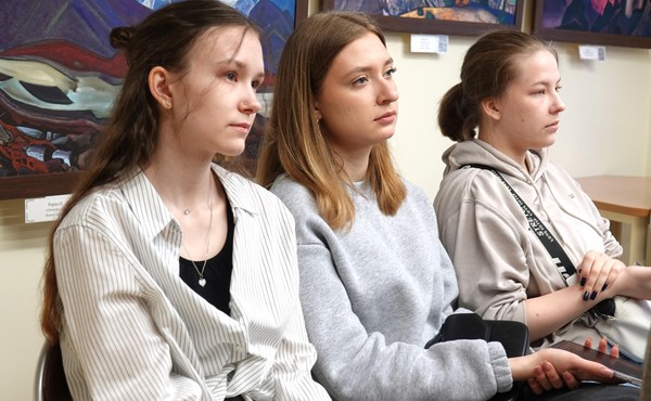 Сентябрь с проектом «Литературный четверг»