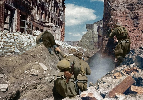 Фотовыставка «Горячий снег Сталинграда»