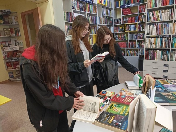 Экскурс в историю «Интернет: от первых баитов до нейросетей»