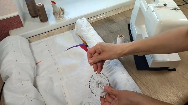 «Банные традиции: стегание одеял невесты»