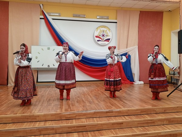 Патриотический концерт «У родного крыльца»
