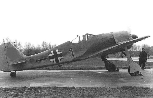 Тематическая беседа «Оружие Германии – истребитель FW–190»