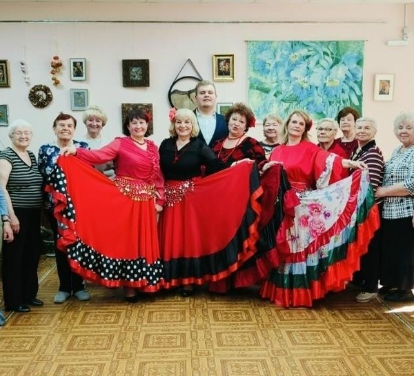 Развлекательная программа «В ритме активного долголетия»