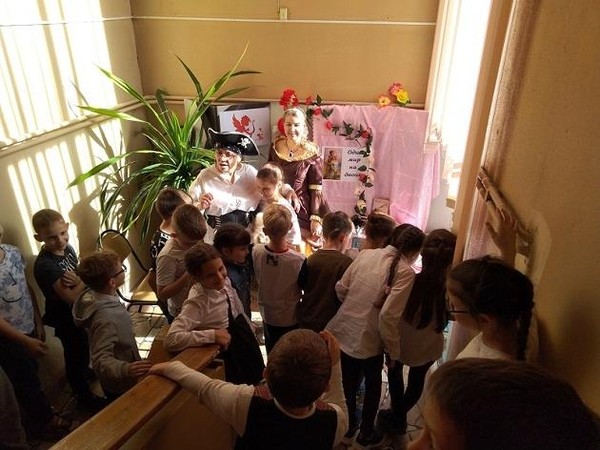 Литературный час «Приключенческий сбор»
