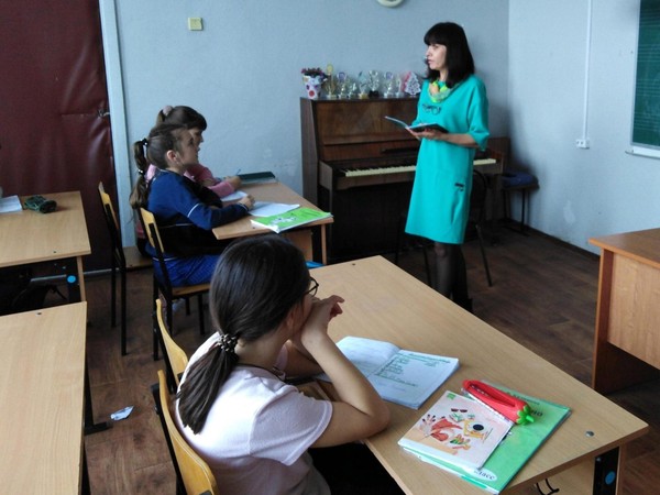 Классный час «Мне звезда упала на ладошку»