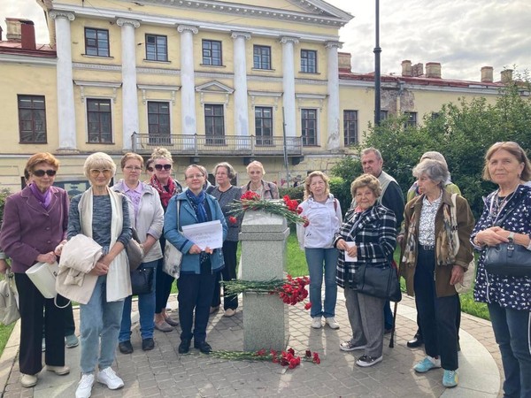 «Сорок первый, сентябрь, восьмое число», историческая прогулка