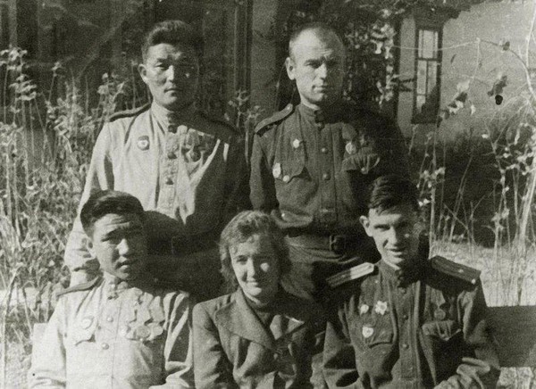 Интерактивная лекция «Народы СССР в строю: голоса Победы»