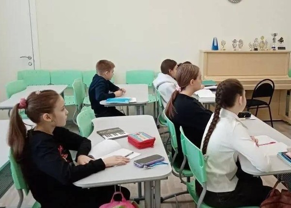 Классный час «Космос и звезды»