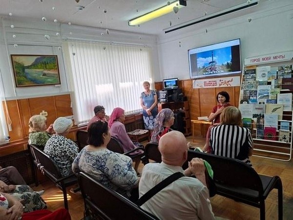 Литературно-музыкальный вечер «Цвети же в содружестве наций, наш город уютный, родной» ко Дню города