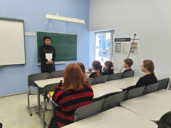 Познавательный час «Музыка вне времени»