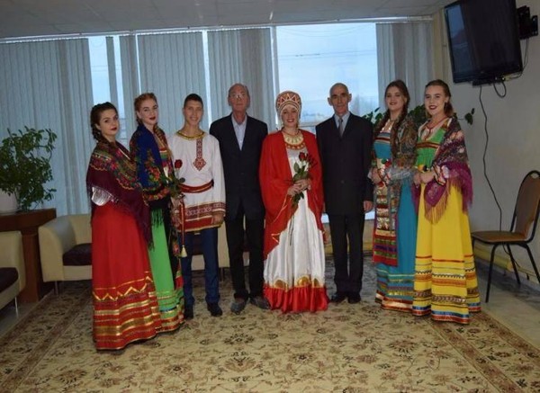 Разными устами и единым сердцем