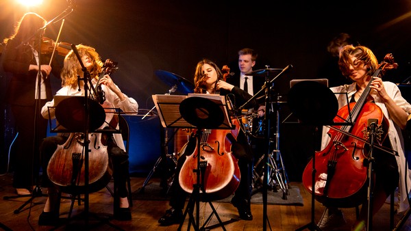 Magic Cellos Band. Легендарные хиты русского рока на виолончелях
