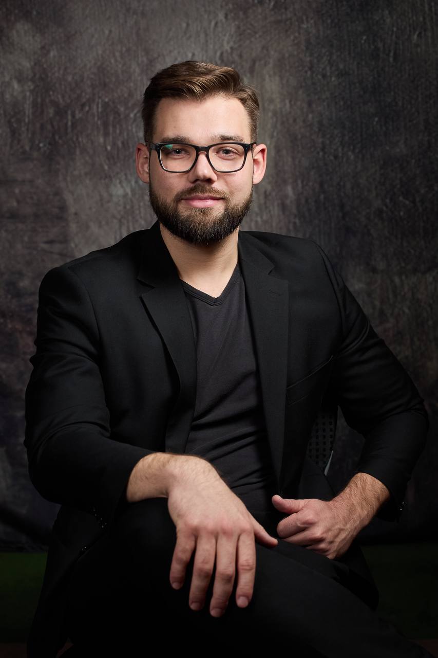Андрей Мешков