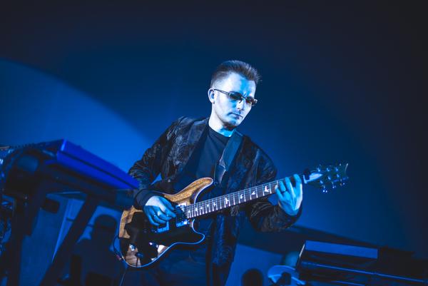 Александр Старов