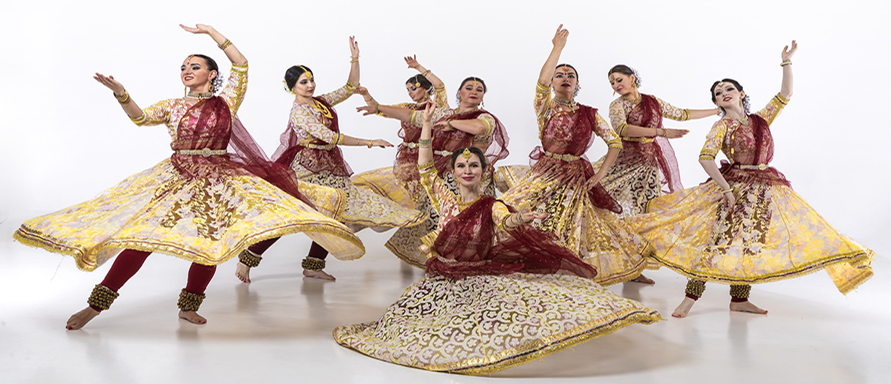 Chakkar dance group
