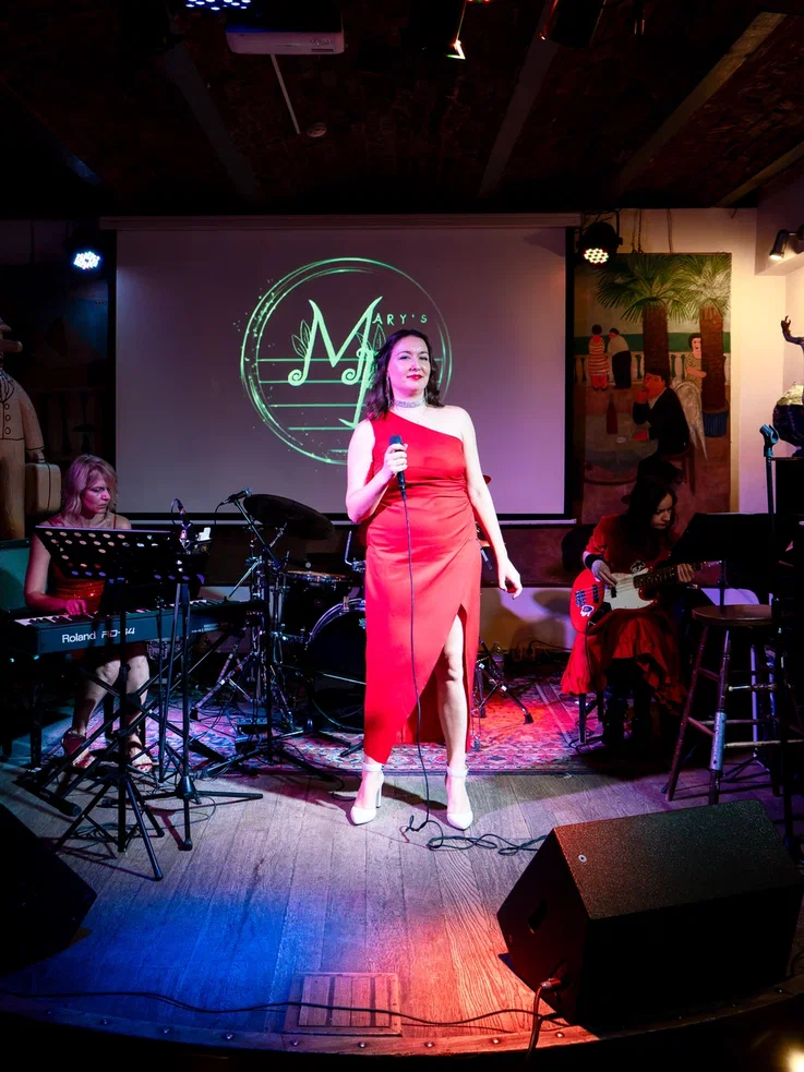 Mary's band