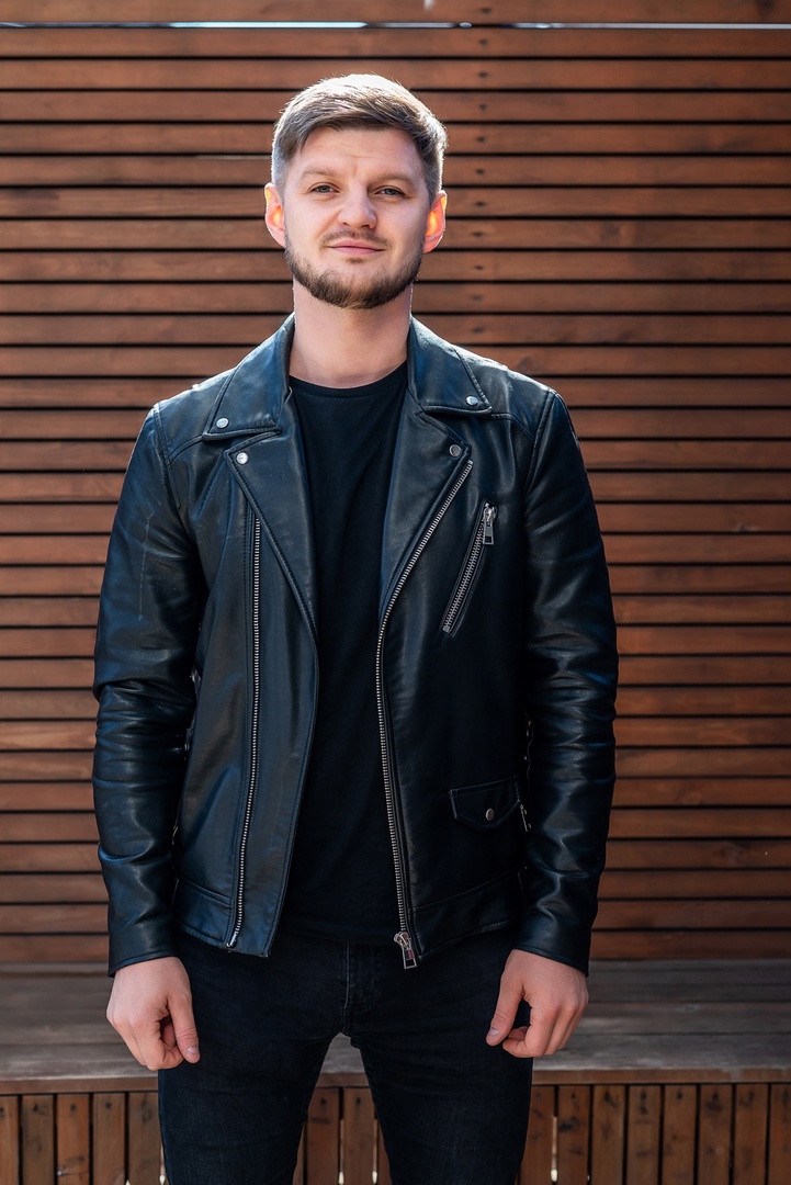 Алексей Жаров