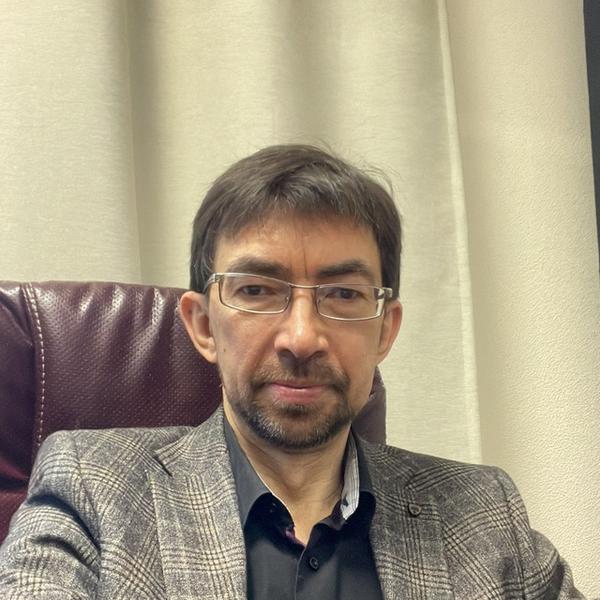 Юрий Чернов