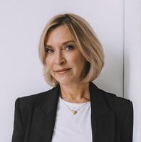 Анна Власова
