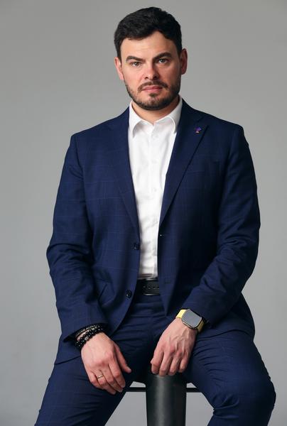 Евгений Макагонов