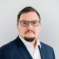 Максим Иванов