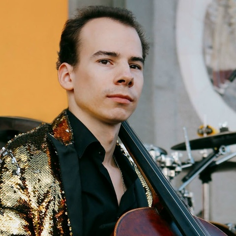 Илья САМСОНОВ (виолончель)