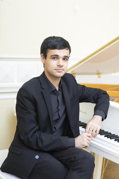 Владимир Рыбаков