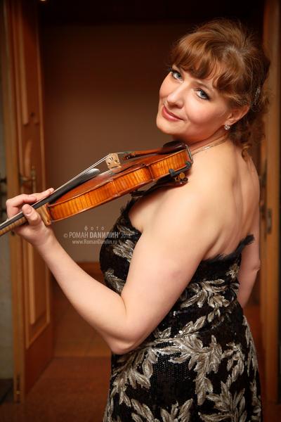 Марианна Орлофф (скрипка, солистка Национального филармонического оркестра России)