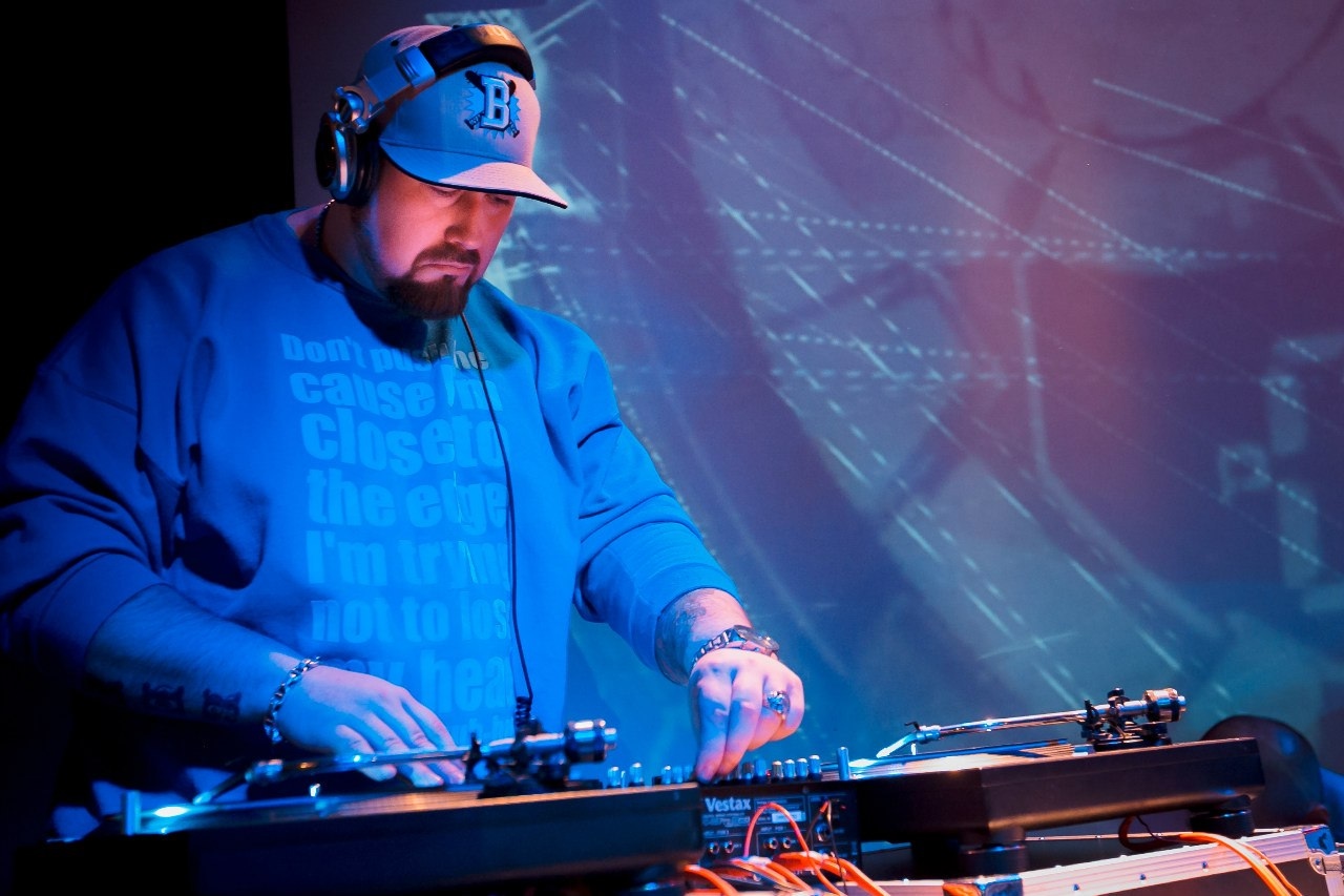 DJ ROW-MAN в Douglas