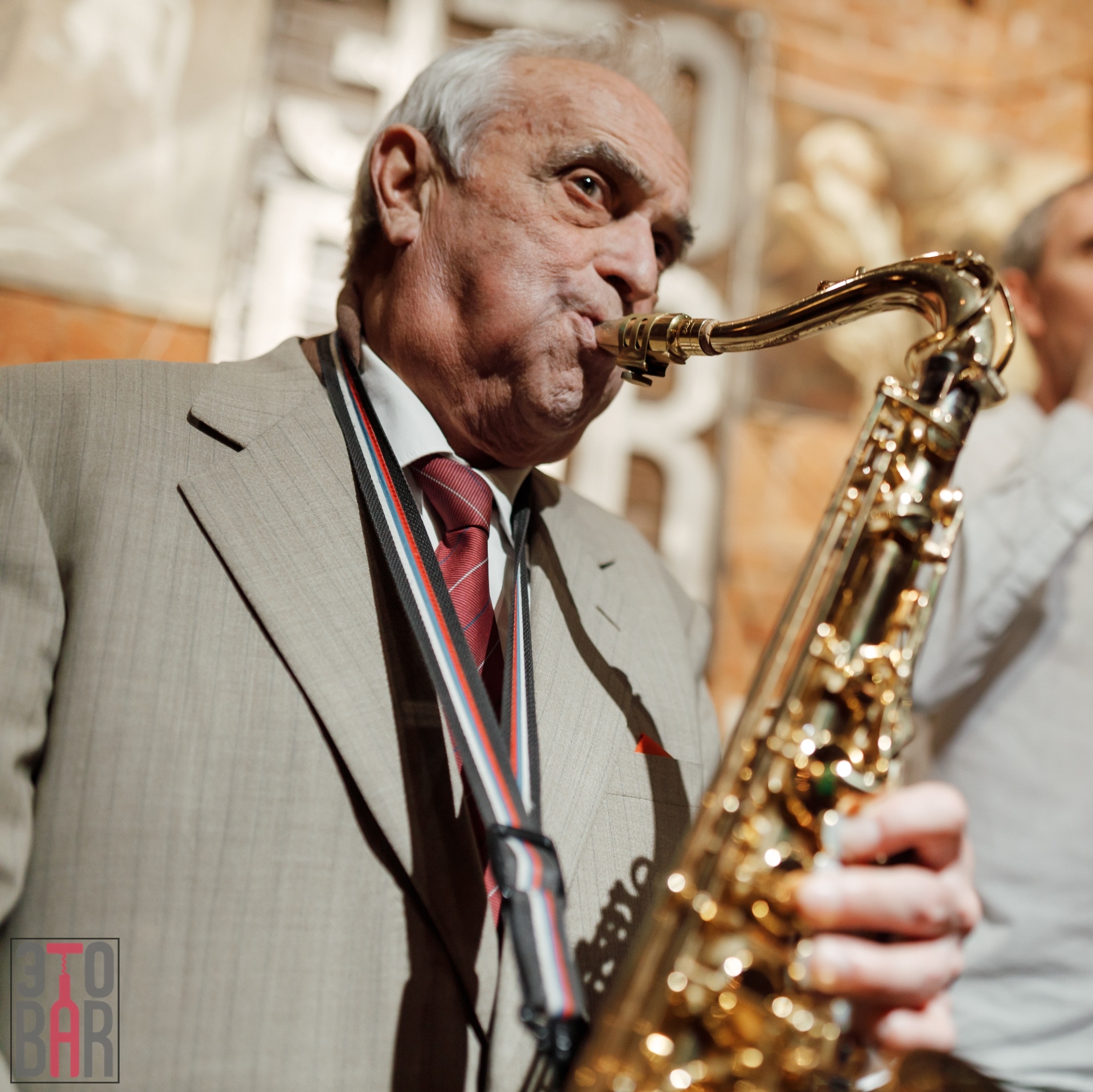 Диксиленд под управлением Олега Кувайцева в ЭТОБАР