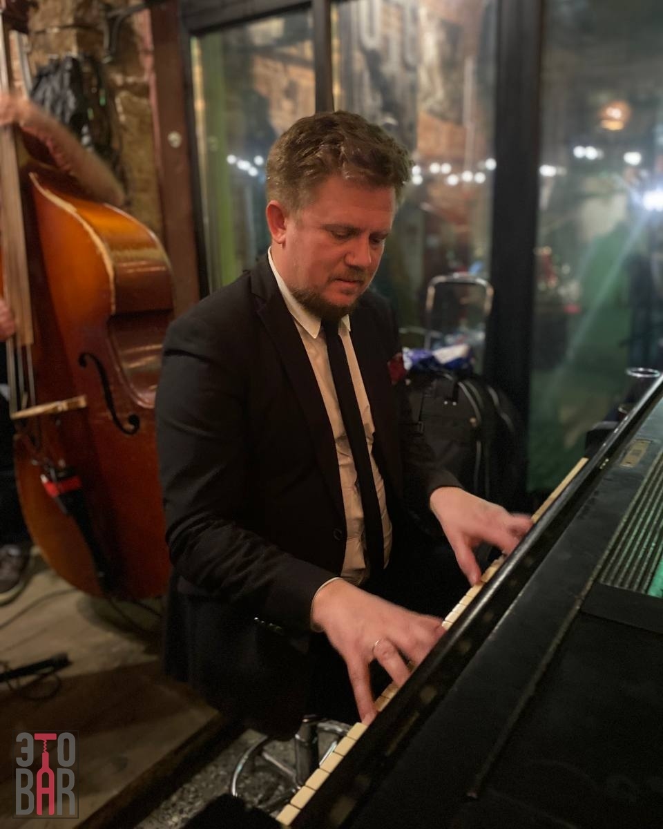 Джем-сессия с Андреем Зимовцом в ЭТОБАР