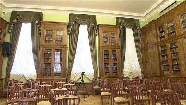 Овальный зал Библиотеки иностранной литературы