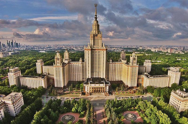 Главное здание МГУ им. М.В. Ломоносова