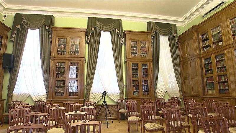 Овальный зал Библиотеки иностранной литературы
