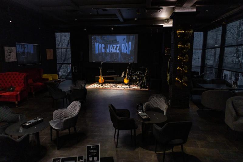 Studio lounge